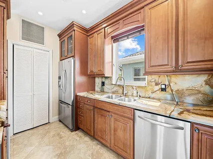 $780,000 | 2839 Northeast 28th Avenue, Lighthouse Point, FL 33064