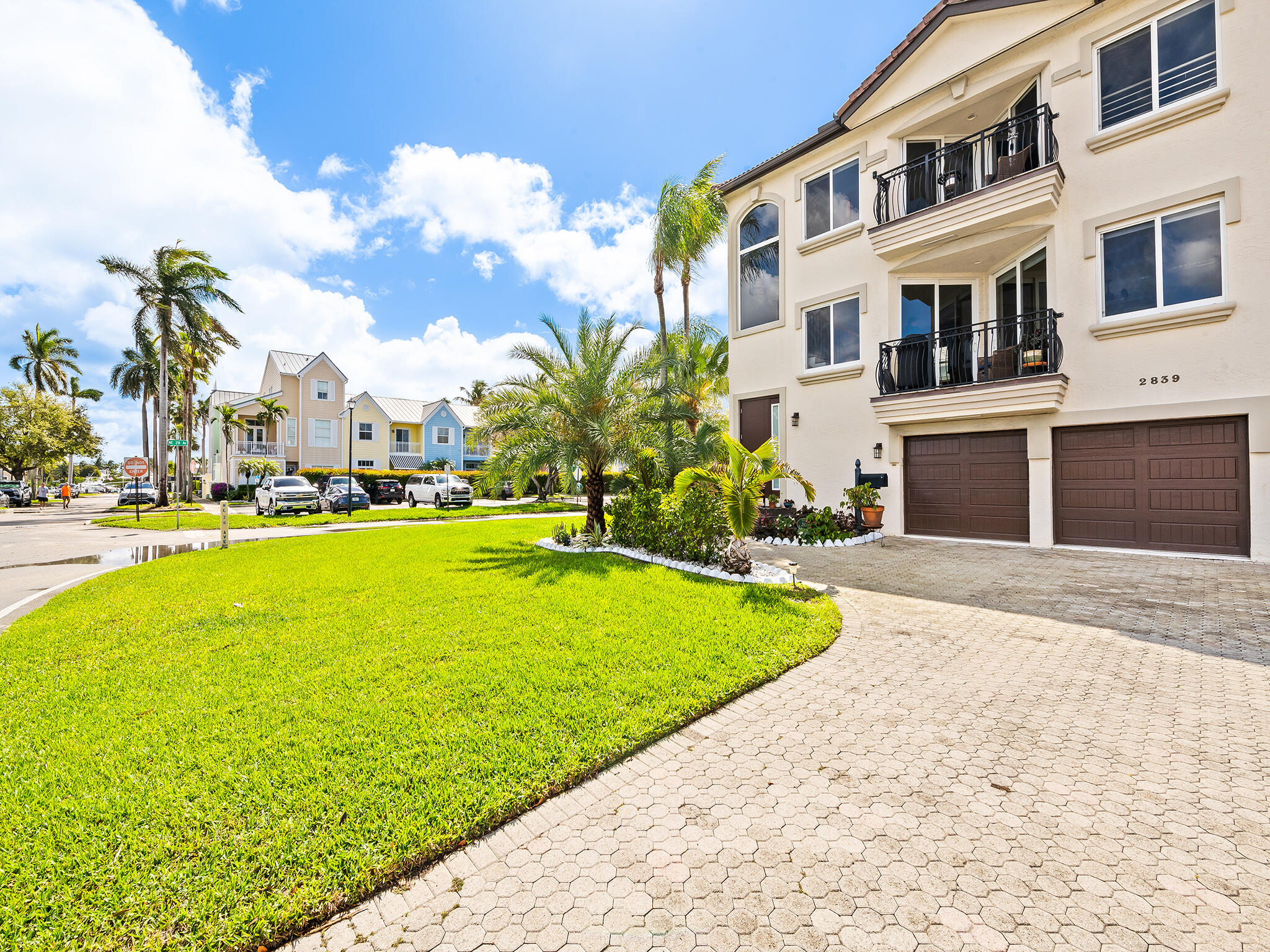 2839 Northeast 28th Avenue Lighthouse Point, FL 33064 - Photo 29 of 30 DSC_3160