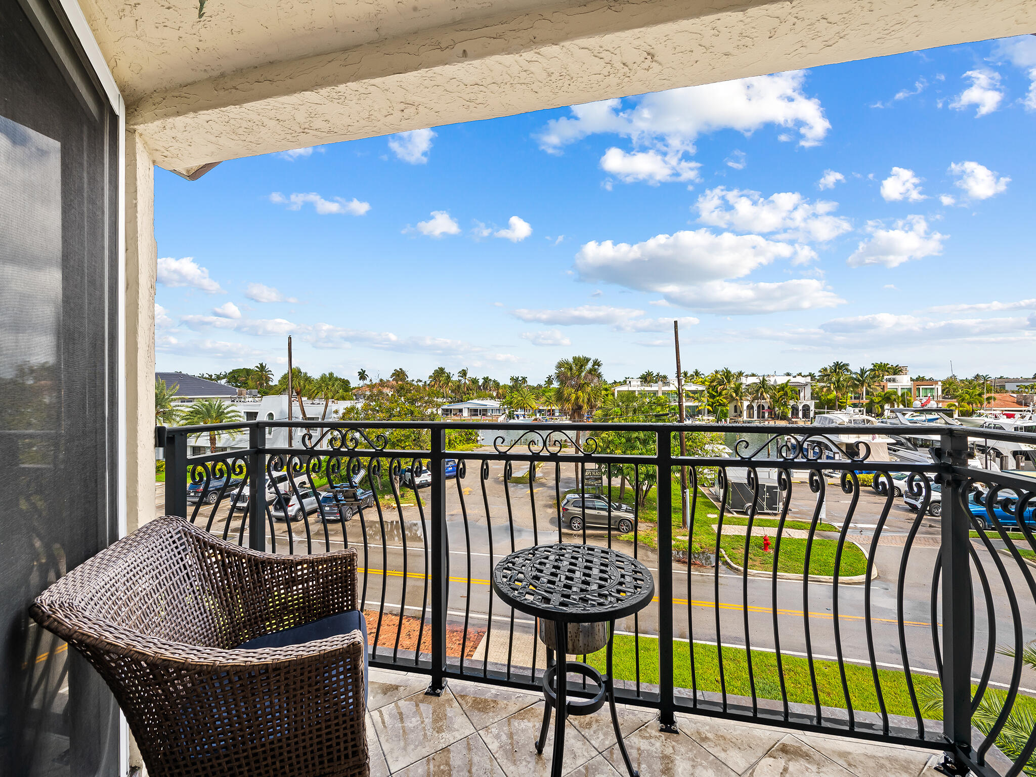 2839 Northeast 28th Avenue Lighthouse Point, FL 33064 - Photo 10 of 30 DSC_3026