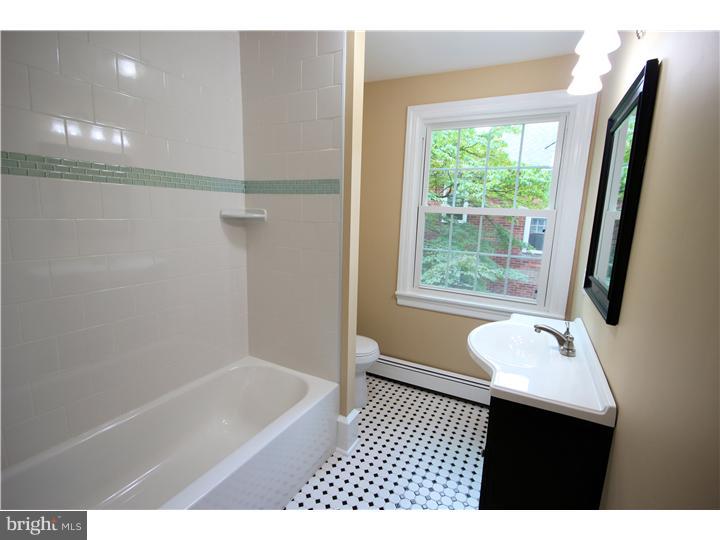 145 South Rolling Road Springfield, PA 19064 - Photo 22 of 25 Bathroom