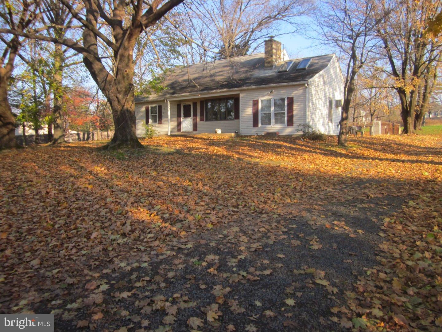 788 Swamp Road Newtown, PA 18940 - Photo 2 of 19