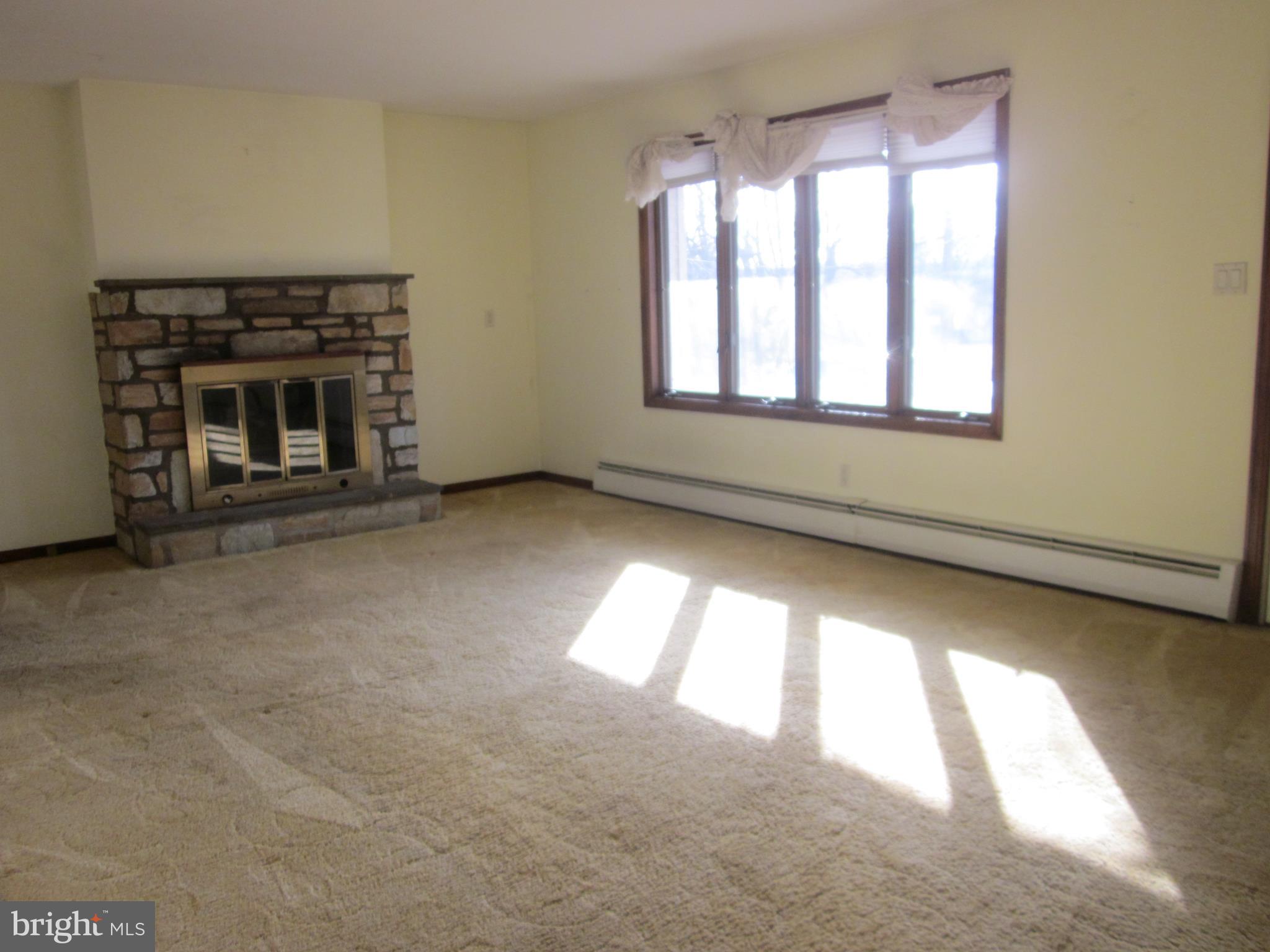 788 Swamp Road Newtown, PA 18940 - Photo 4 of 19