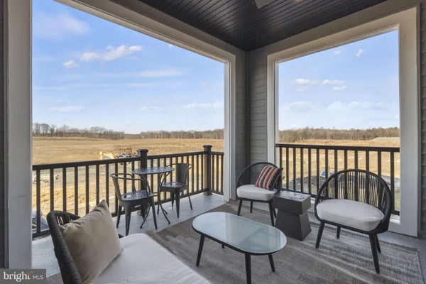 $679,990 | 113 Summit Point Boulevard, Unit 19J, Bowie, MD 20716