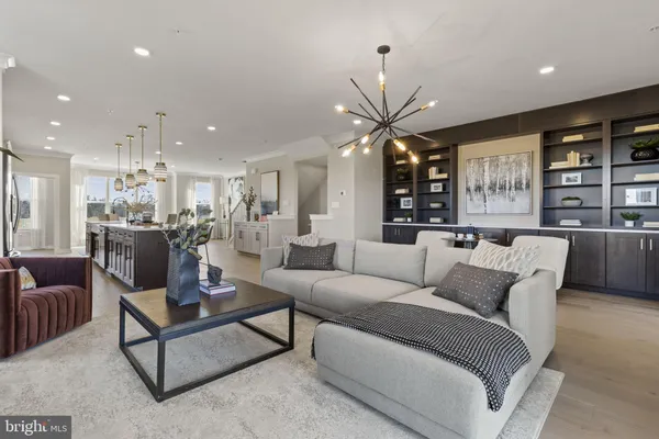 $679,990 | 113 Summit Point Boulevard, Unit 19J, Bowie, MD 20716