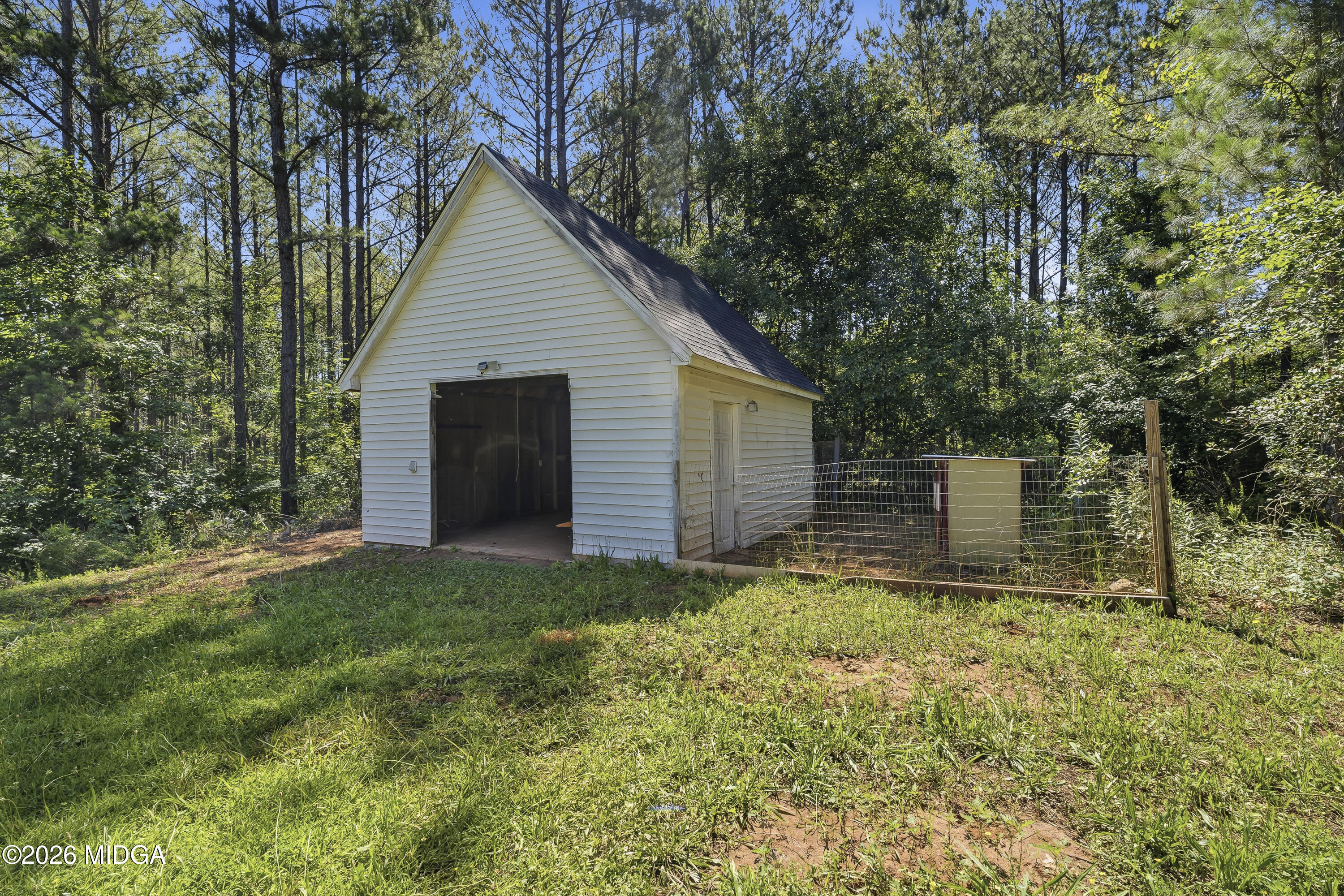 1105 Old Indian Springs Road Forsyth, GA 31029 - Photo 3 of 37 1105 Indian Springs Rd-06122