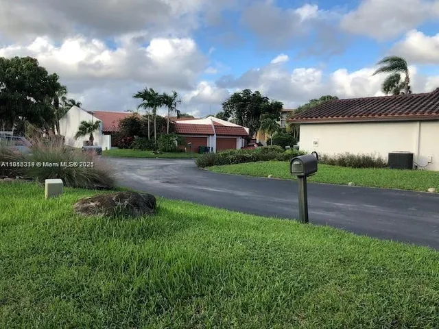 $3,700 | 534 Northeast 195th Street, Unit 534, Miami, FL 33179