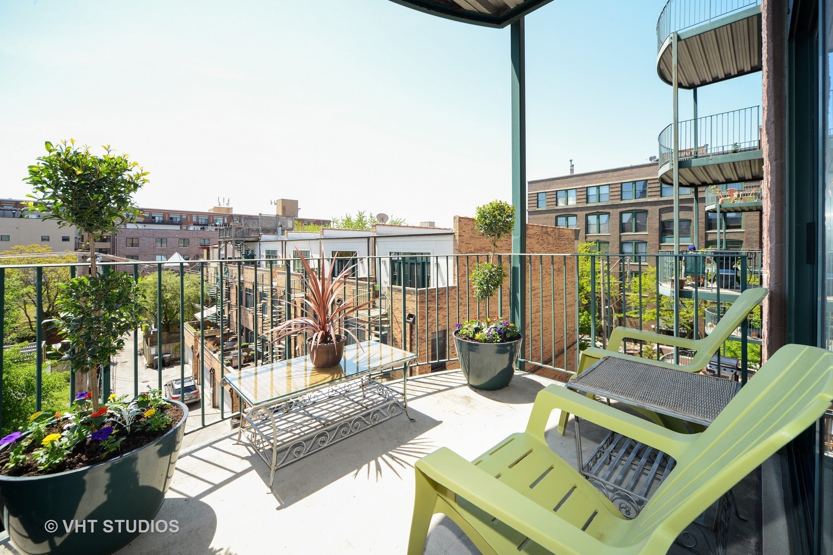 1301 West Washington Boulevard, Unit 404D Chicago, IL 60607 - Photo 9 of 11 a view of outdoor space yard and patio