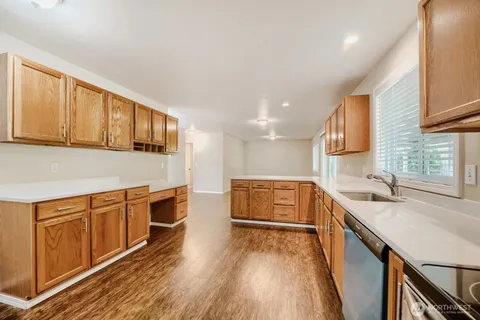 $574,950 | 9410 62nd Ave Court East, Puyallup, WA 98371