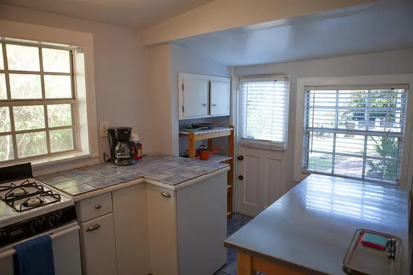$3,000 | 419 43rd Street, West Palm Beach, FL 33407