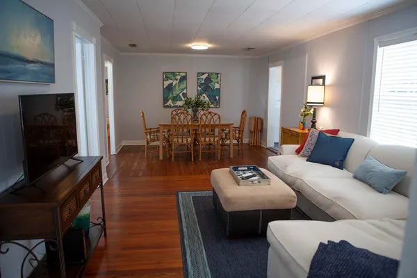 $3,000 | 419 43rd Street, West Palm Beach, FL 33407