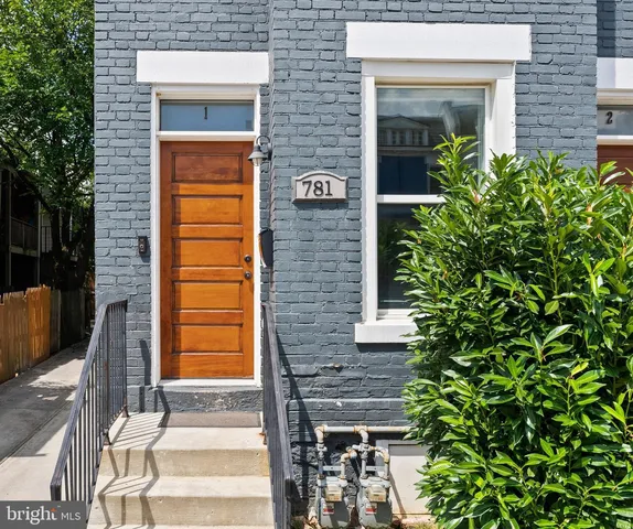 $665,000 | 781 Columbia Road Northwest, Unit 1, Washington, DC 20001