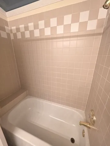 $674,300 | 8019-8021 Lincoln Avenue, Skokie, IL 60077