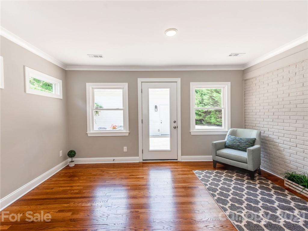 1118 Lansdowne Road Charlotte, NC 28270 - Photo 14 of 37 Gallery Image 14