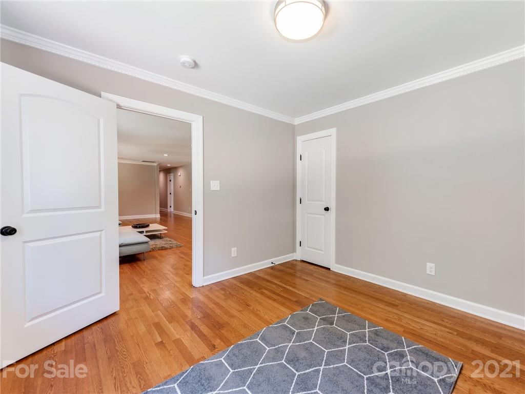 1118 Lansdowne Road Charlotte, NC 28270 - Photo 20 of 37 Gallery Image 20