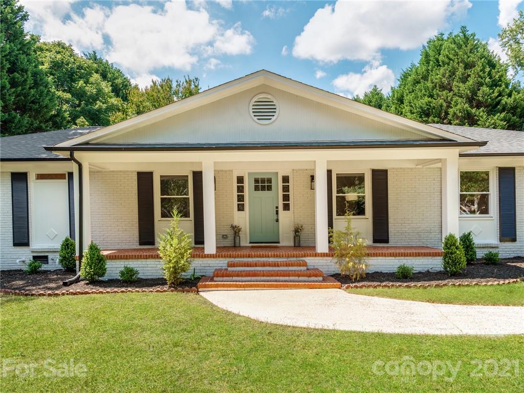 1118 Lansdowne Road Charlotte, NC 28270 - Photo 3 of 37 Gallery Image 3