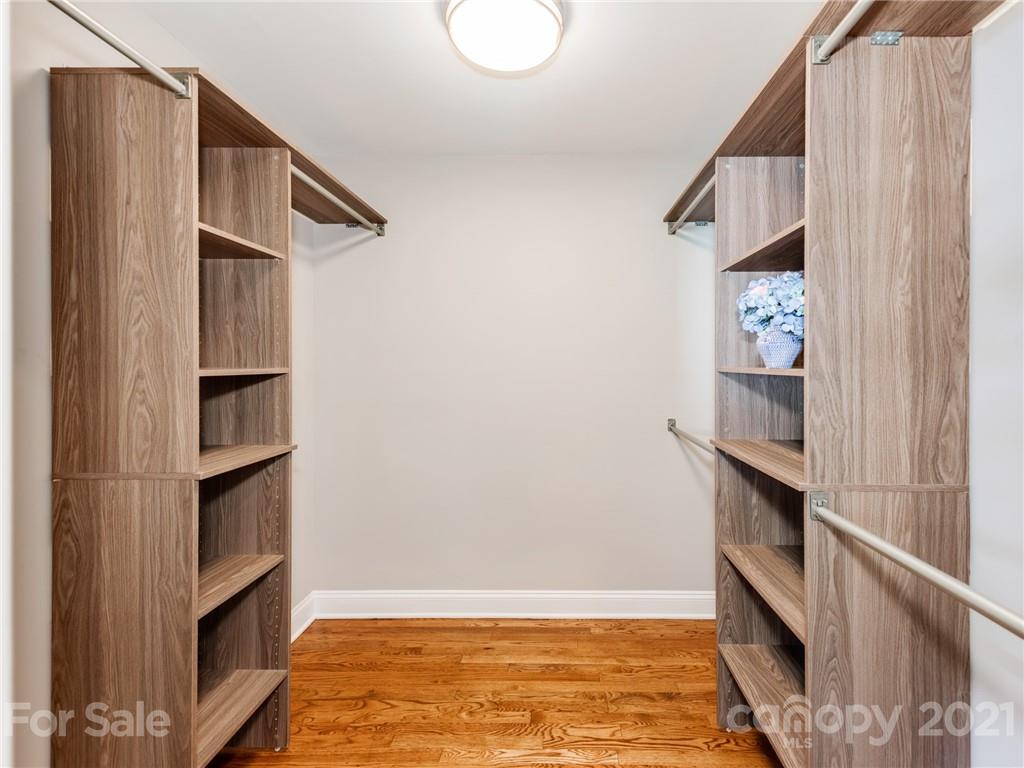 1118 Lansdowne Road Charlotte, NC 28270 - Photo 25 of 37 Gallery Image 25