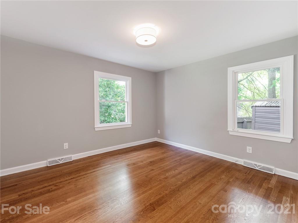 1118 Lansdowne Road Charlotte, NC 28270 - Photo 29 of 37 Gallery Image 29