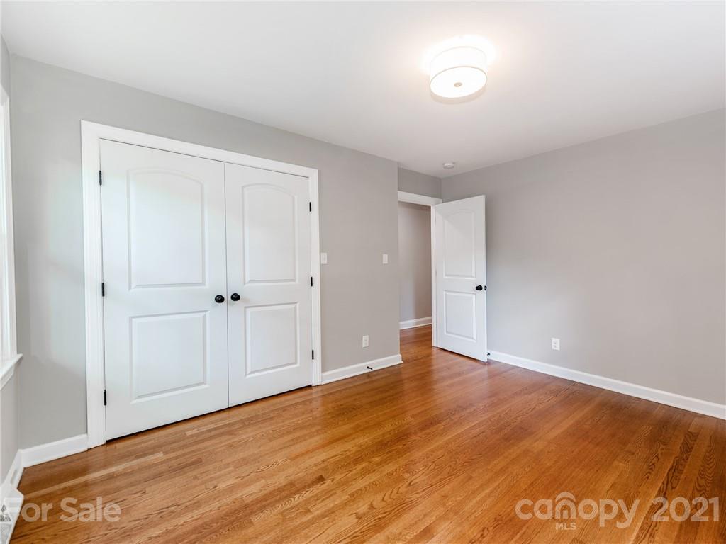 1118 Lansdowne Road Charlotte, NC 28270 - Photo 30 of 37 Gallery Image 30