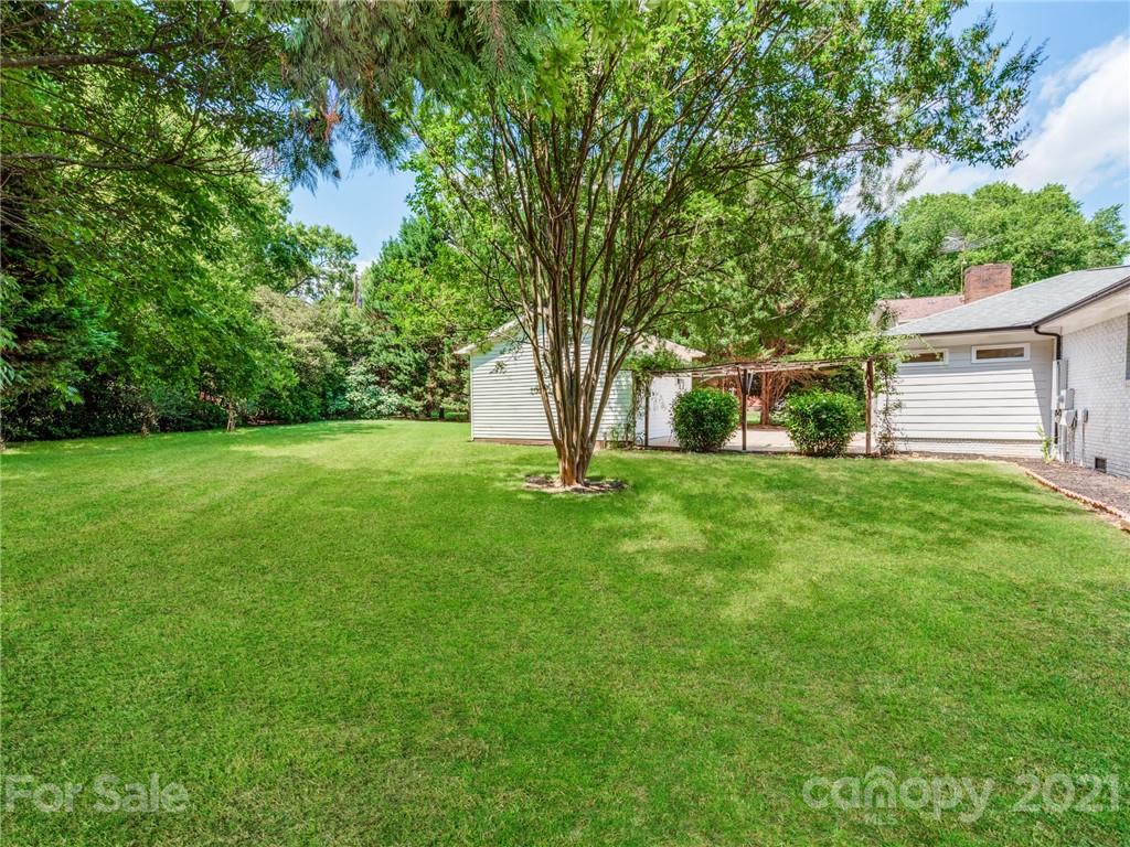 1118 Lansdowne Road Charlotte, NC 28270 - Photo 37 of 37 Gallery Image 37