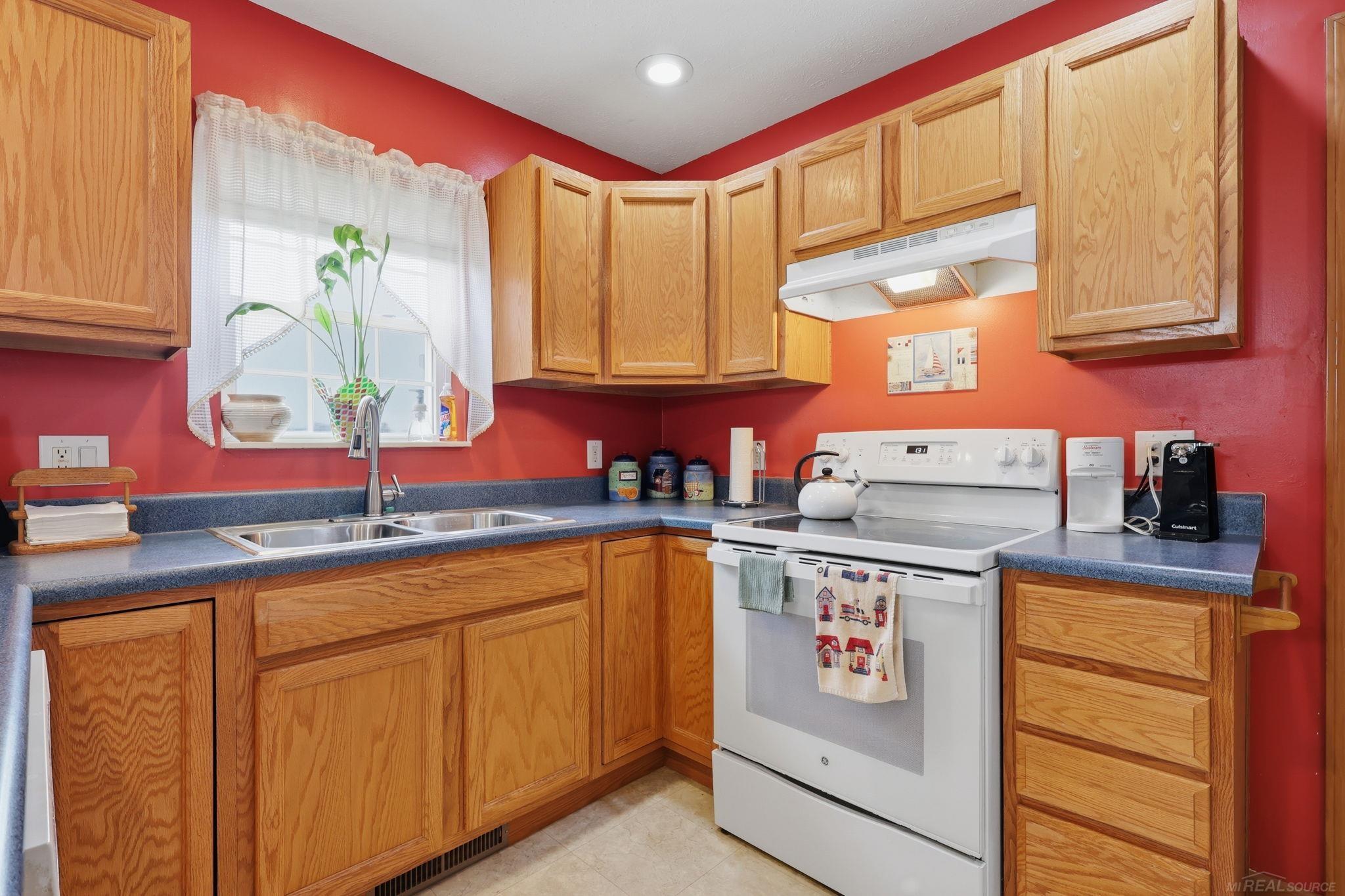 70897 Place Road Richmond, MI 48062 - Photo 8 of 35