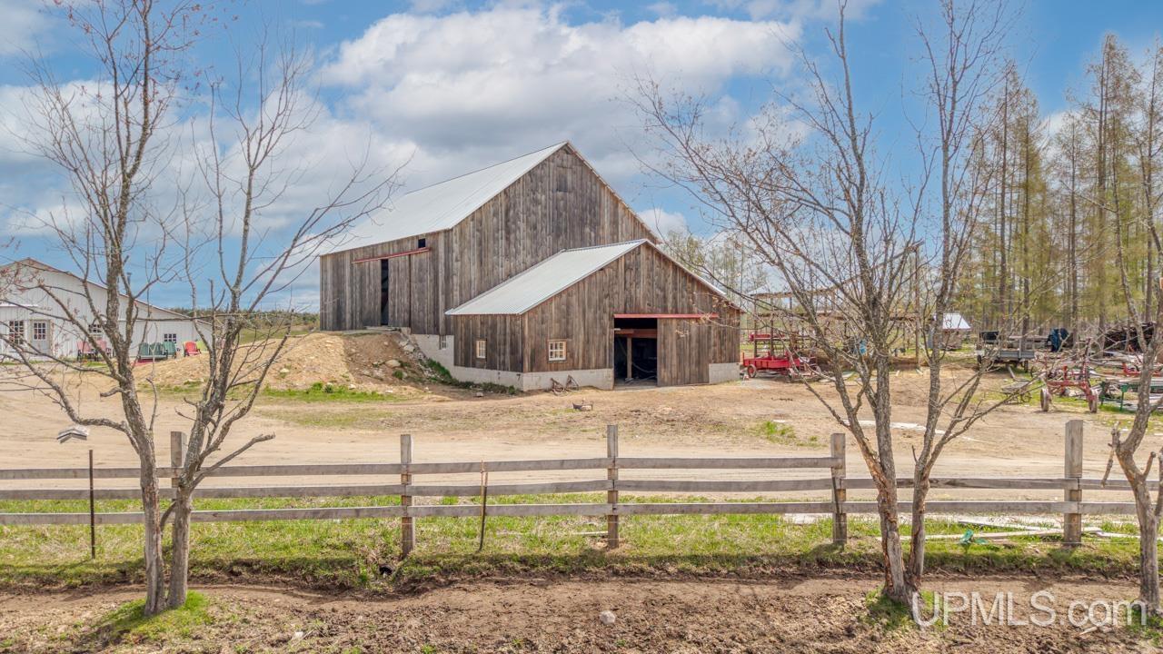 3624 21st Road Gladstone, MI 49837 - Photo 31 of 40