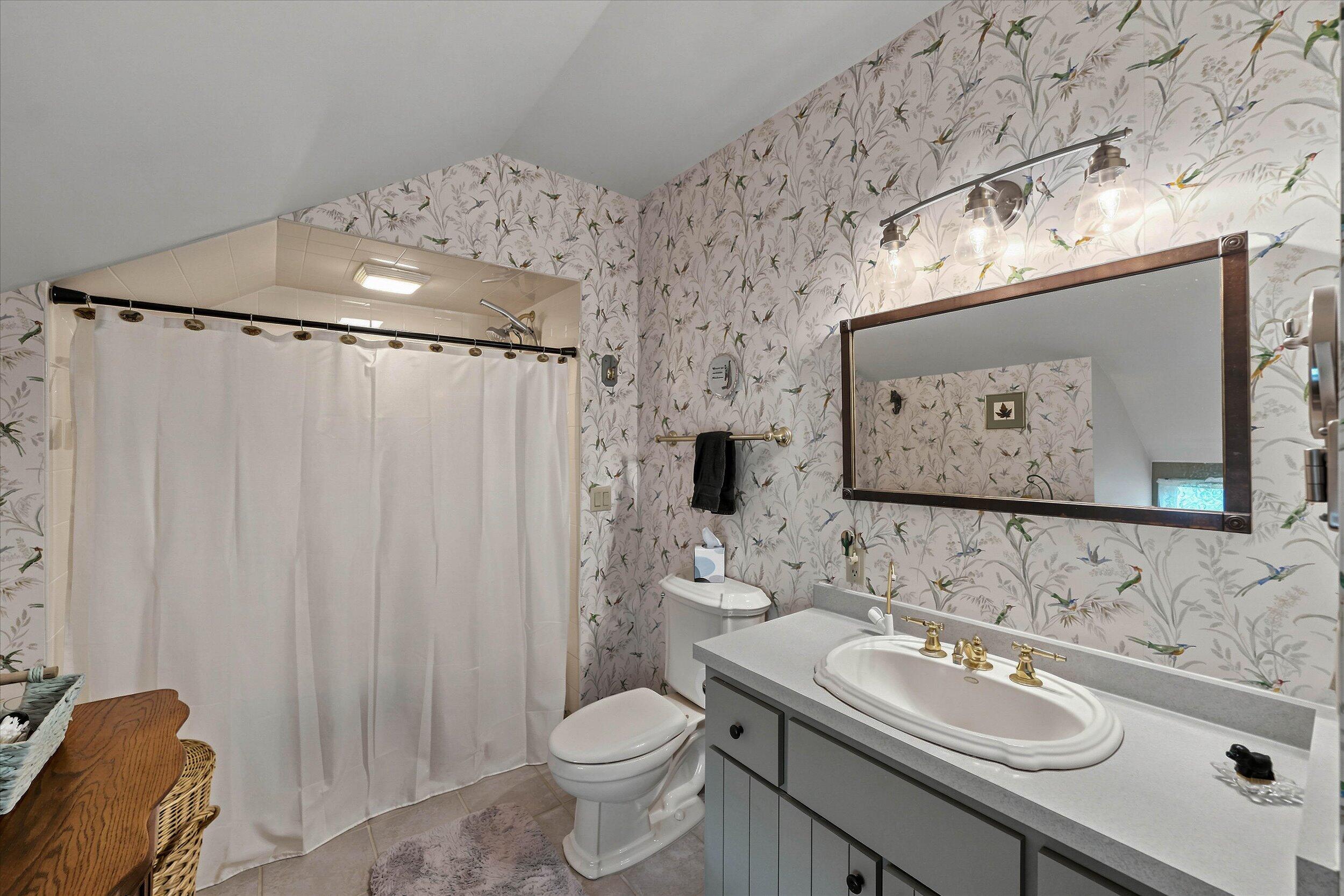 N6790 Rangeline Road Sheboygan, WI 53083 - Photo 32 of 84 30-Bathroom