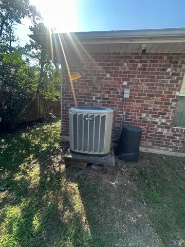 $200,000 | 656 Magnolia Drive, Laplace, LA 70068