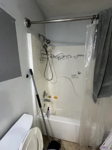 $200,000 | 656 Magnolia Drive, Laplace, LA 70068