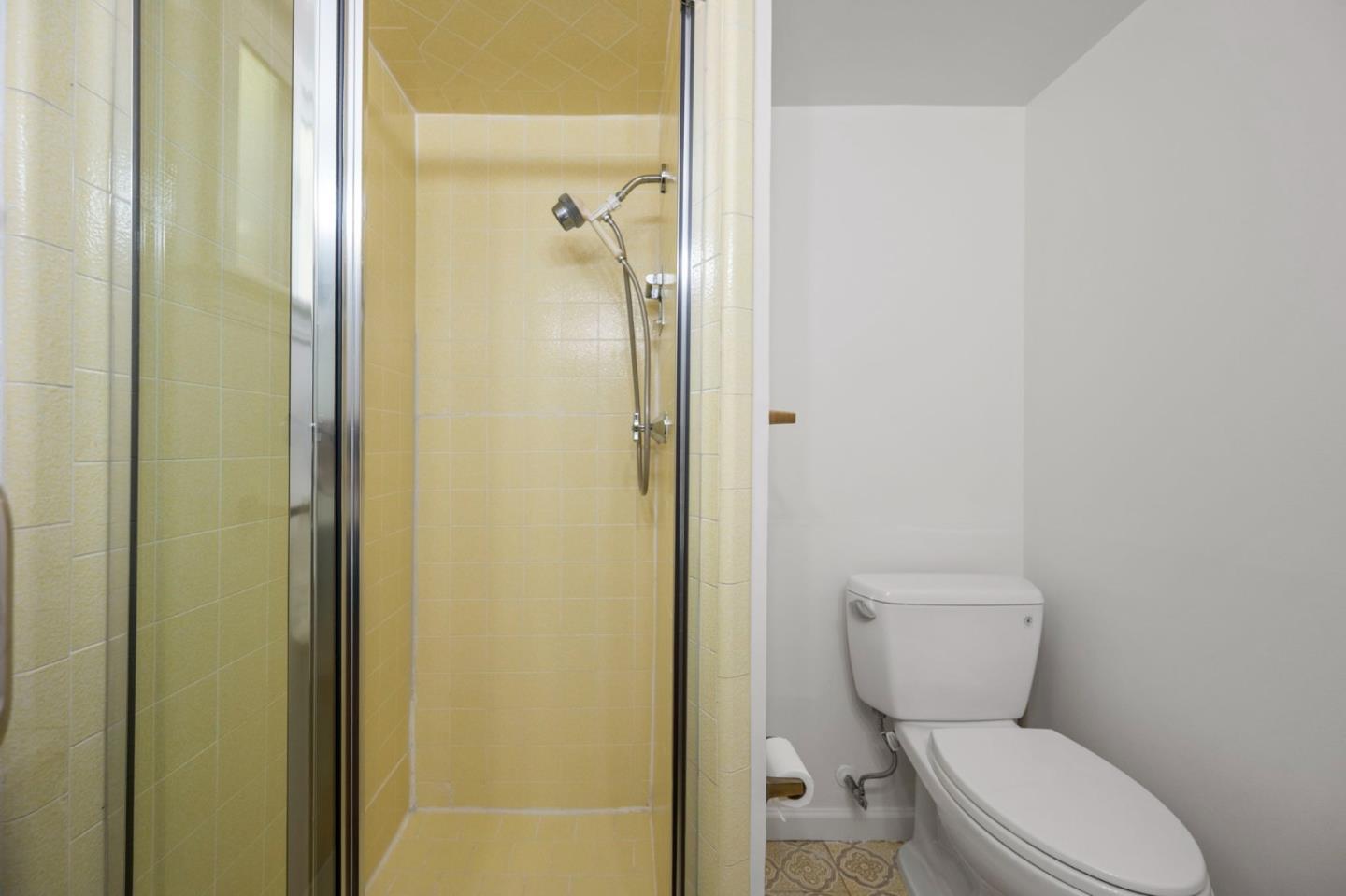 1407 Carlton Road Hillsborough, CA 94010 - Photo 107 of 113