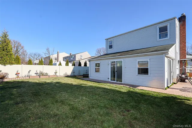 $980,000 | 169 North 6th Street, Bethpage, NY 11714