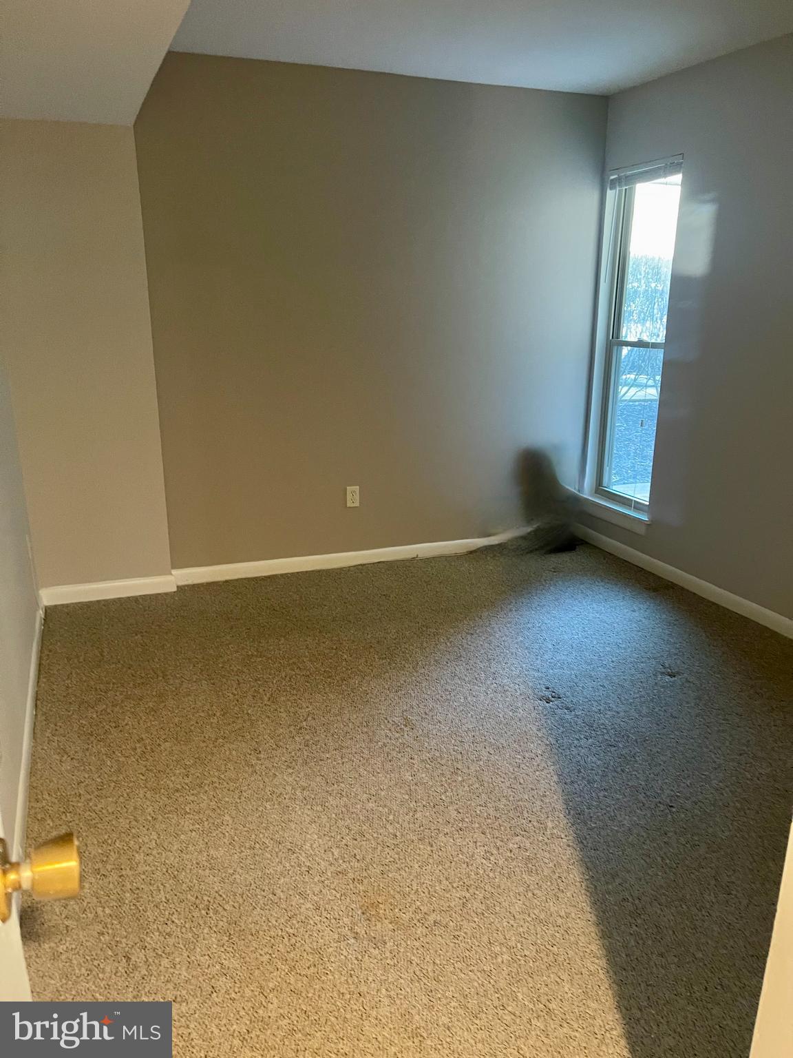 5805 Royal Ridge Drive, Unit D Springfield, VA 22152 - Photo 8 of 15 Master Bedroom