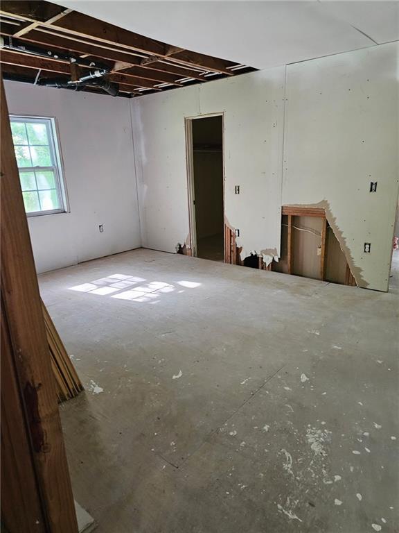 340 Womack Avenue Dallas, GA 30157 - Photo 20 of 29 a view of a room with an empty space and window