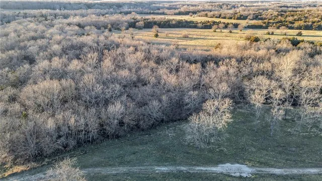 $2,600,000 | 0 County Road 1077 N/a, Parker, KS 66072