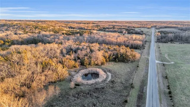 $2,600,000 | 0 County Road 1077 N/a, Parker, KS 66072