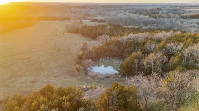 $2,600,000 | 0 County Road 1077 N/a, Parker, KS 66072