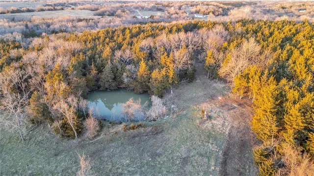 $2,600,000 | 0 County Road 1077 N/a, Parker, KS 66072