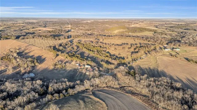 $2,600,000 | 0 County Road 1077 N/a, Parker, KS 66072