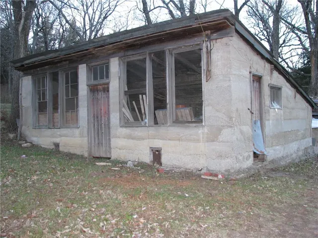 $2,600,000 | 0 County Road 1077 N/a, Parker, KS 66072