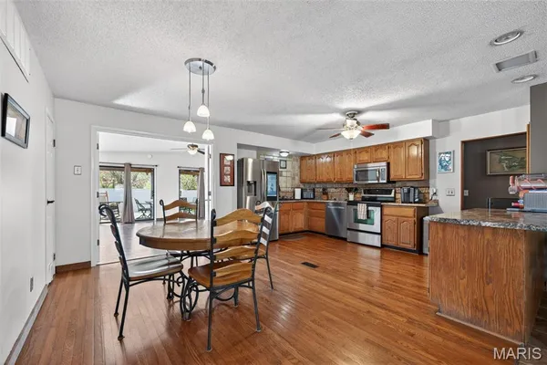 $243,900 | 115 Carroll Drive, Clarksville, MO 63336