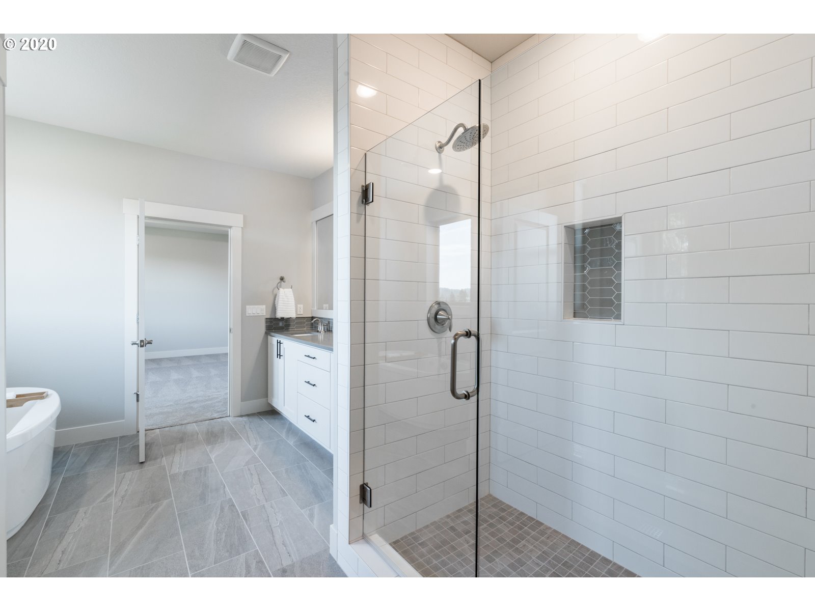 8807 North 5th Street, Unit LT52 Ridgefield, WA 98642 - Photo 21 of 31 a bathroom with a shower and a toilet