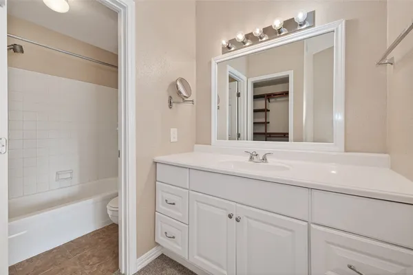 $1,400 | 2211 South Kirkwood Road, Unit 43, Houston, TX 77077