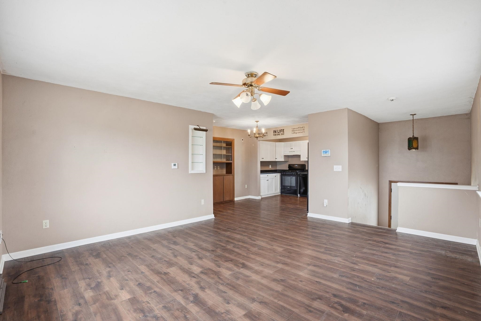 610 4th Street South Cordova, IL 61242 - Photo 3 of 24