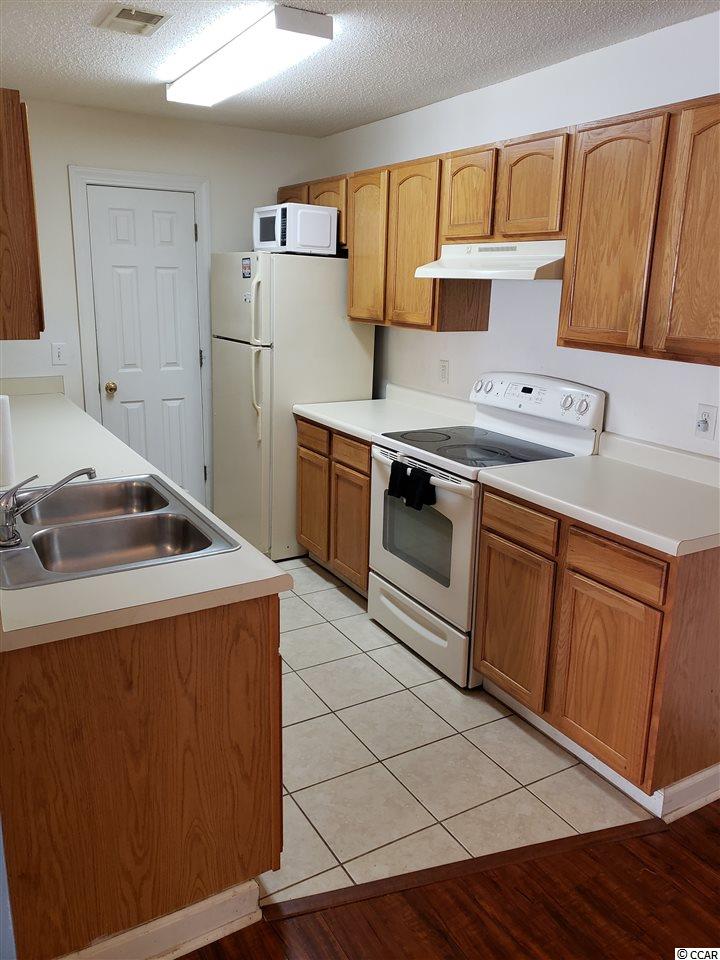4390 Daphne Lane, Unit B Murrells Inlet, SC 29576 - Photo 5 of 31 Gallery Image 5