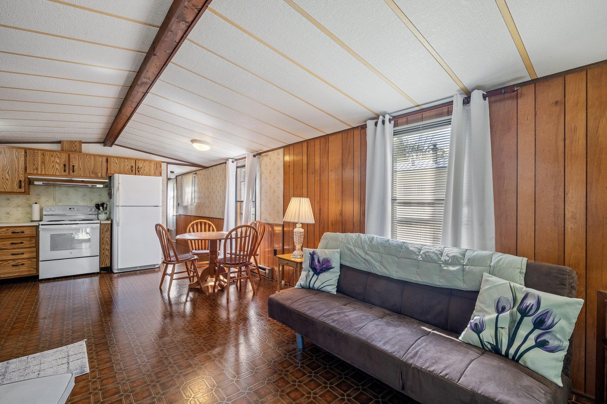 37 Old Rail Road Gilford, NH 03249 - Photo 5 of 40