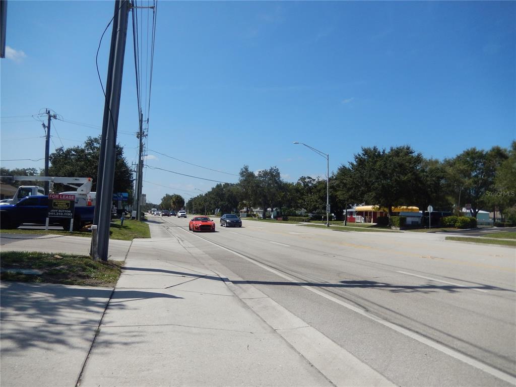 2015 Cattlemen Road Sarasota, FL 34232 - Photo 18 of 36 Gallery Image 18