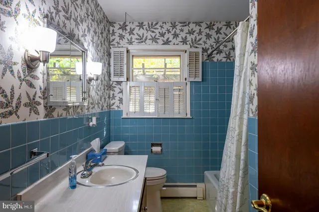 $325,000 | 207 Laurel Avenue, Hamburg, PA 19526