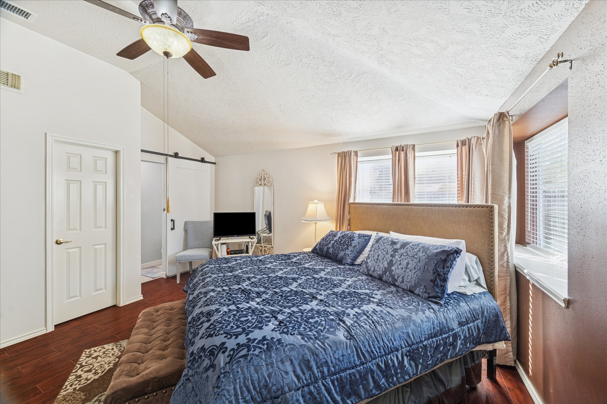 24919 Bovington Drive Spring, TX 77389 - Photo 9 of 21 Primary suite with tons of natural light.