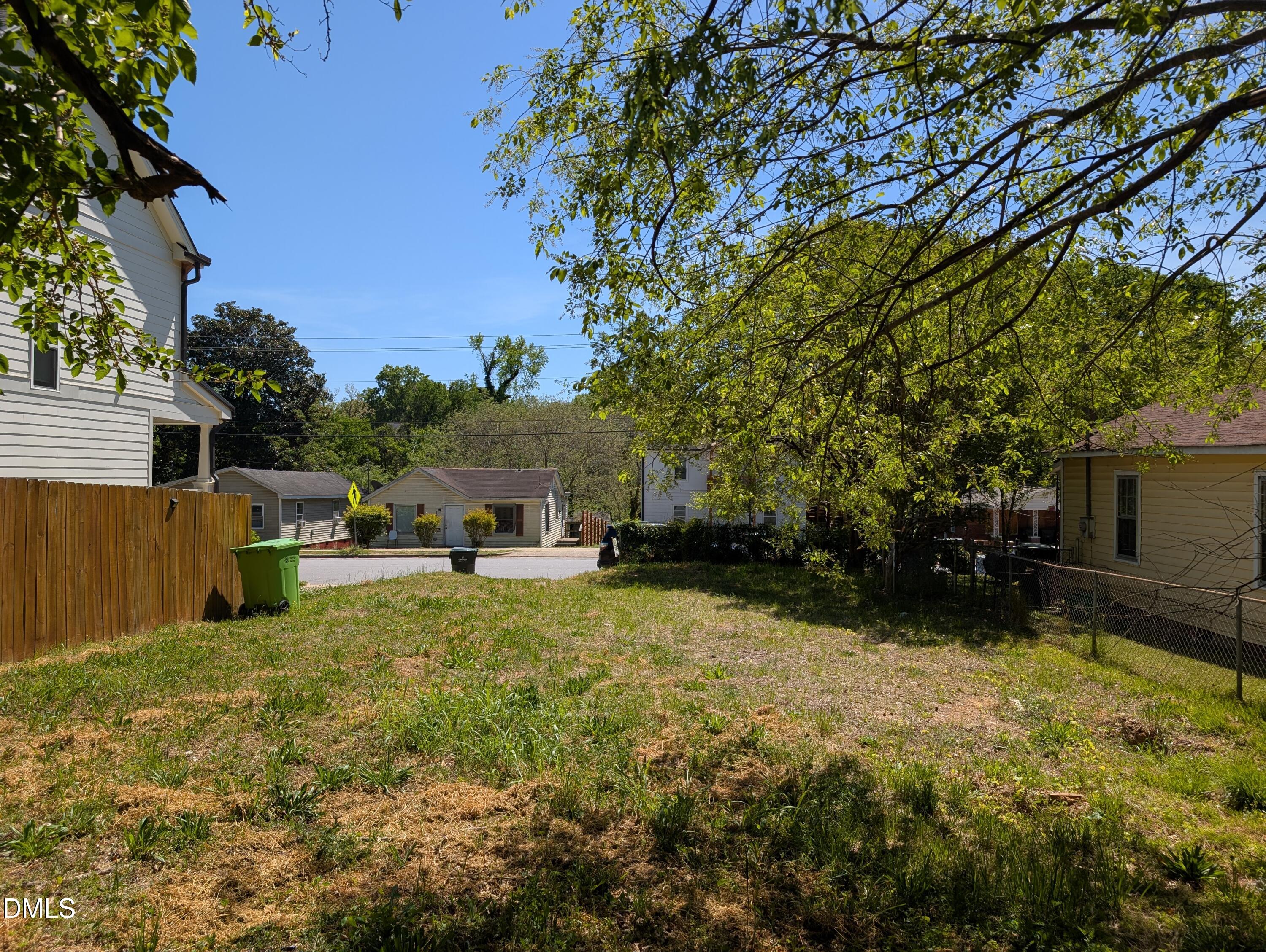 605 Bragg Street Raleigh, NC 27601 - Photo 2 of 3 bragg back