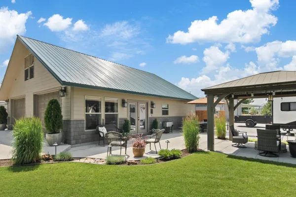 $479,500 | 15 Guinevere Drive, Usk, WA 99180