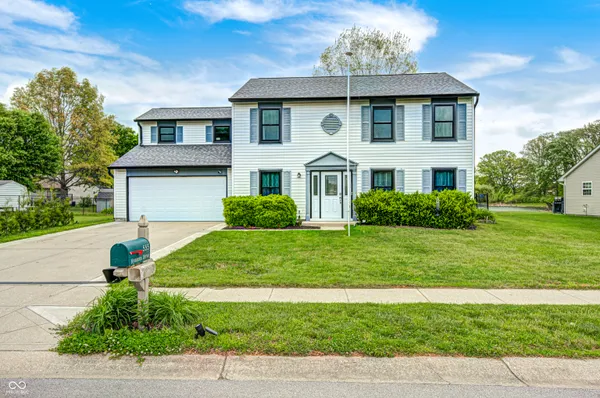 $345,000 | 555 Hyannis Drive, Avon, IN 46123
